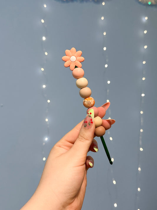 Häkelnadel 4mm beige Blume